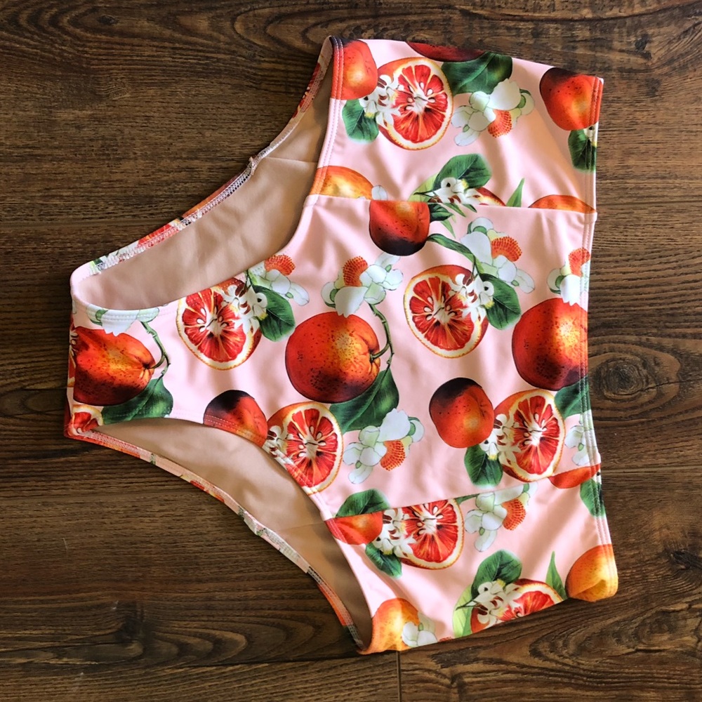kJ medium cut hi grapefruit bottoms